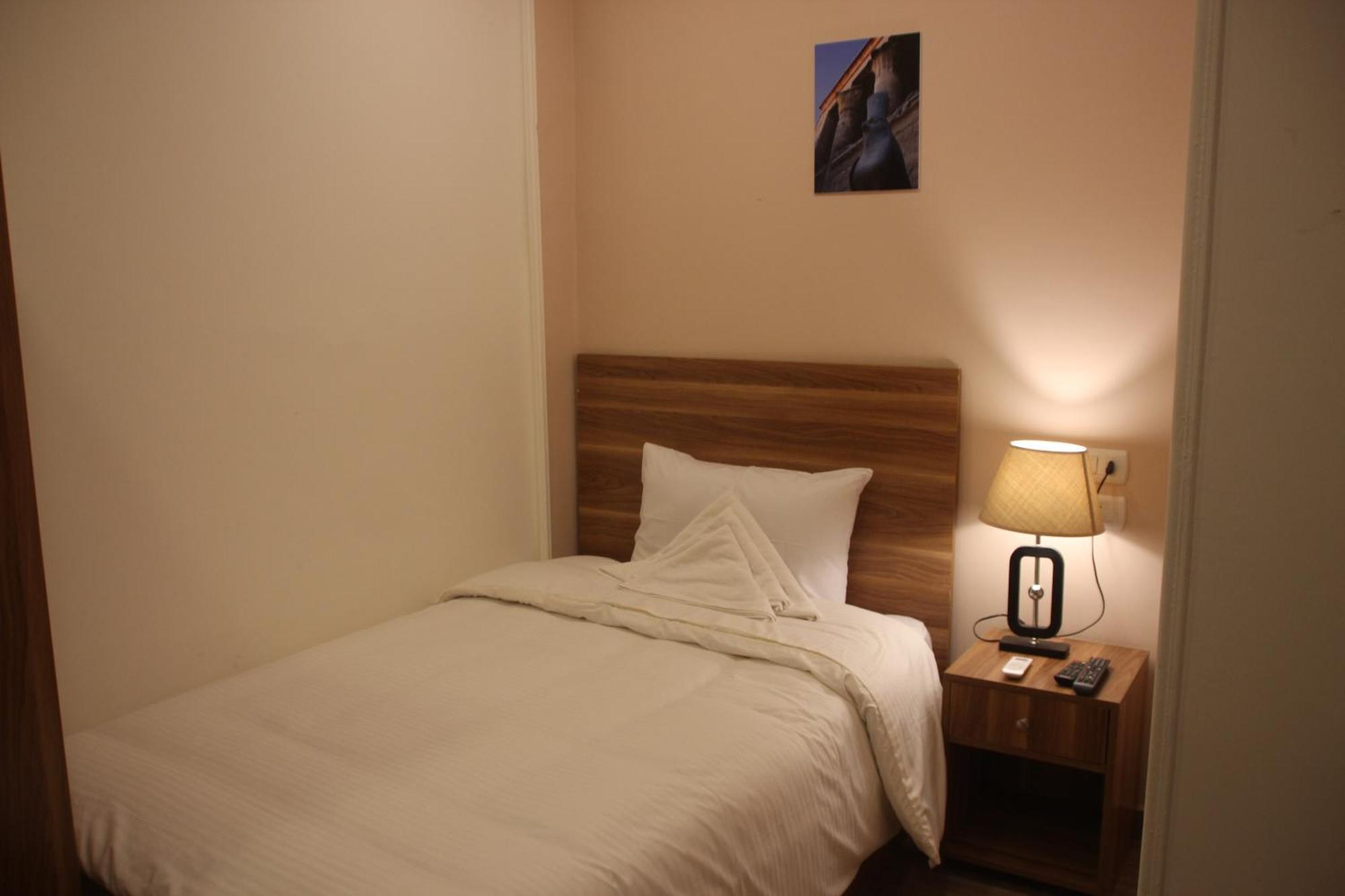Farida Pyramids Boutique Hotel Kafret el-Gabal Kültér fotó