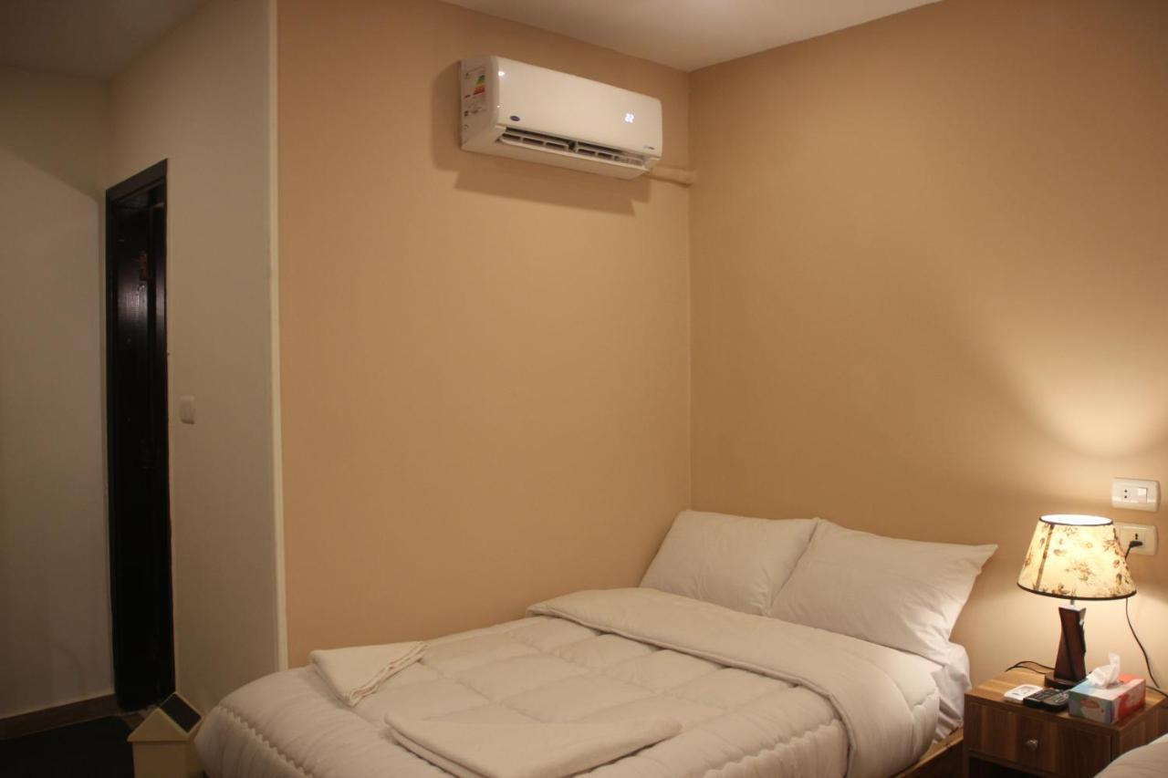 Farida Pyramids Boutique Hotel Kafret el-Gabal Kültér fotó